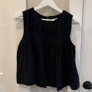 Chic Black Sleeveless Blouse